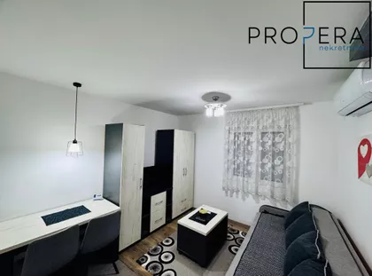 Sretena Stefanovića | 4zida.rs