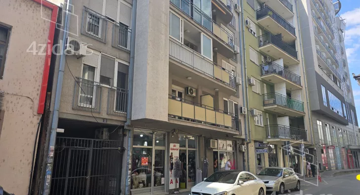 Garaža | 4zida