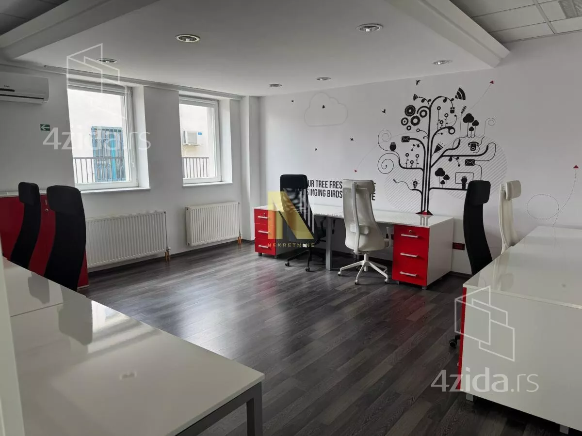 Poslovni prostor | 4zida