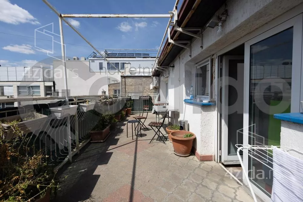 Šestoiposoban stan | 4zida