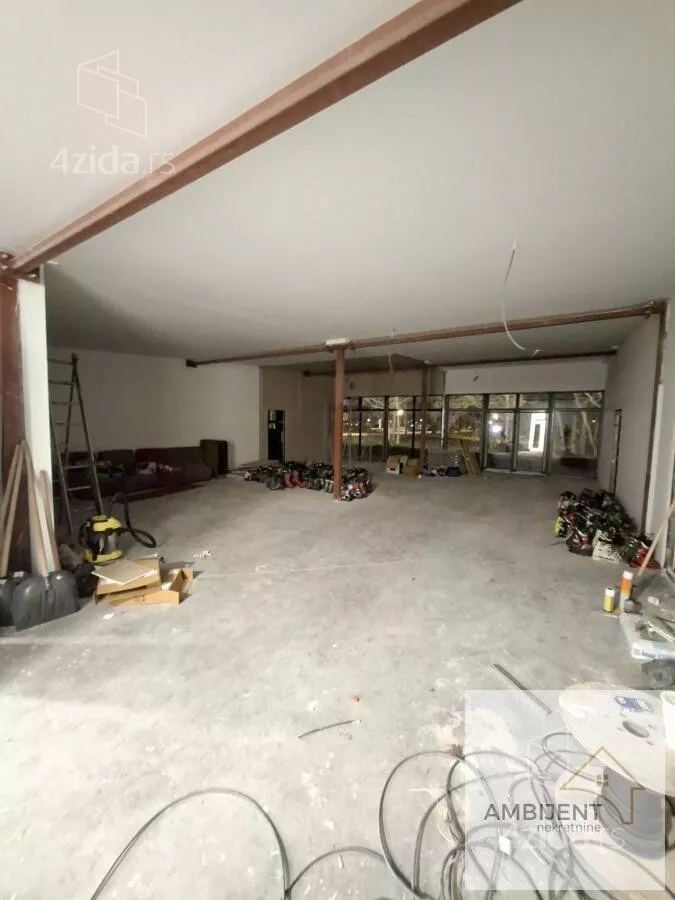 Poslovni prostor | 4zida