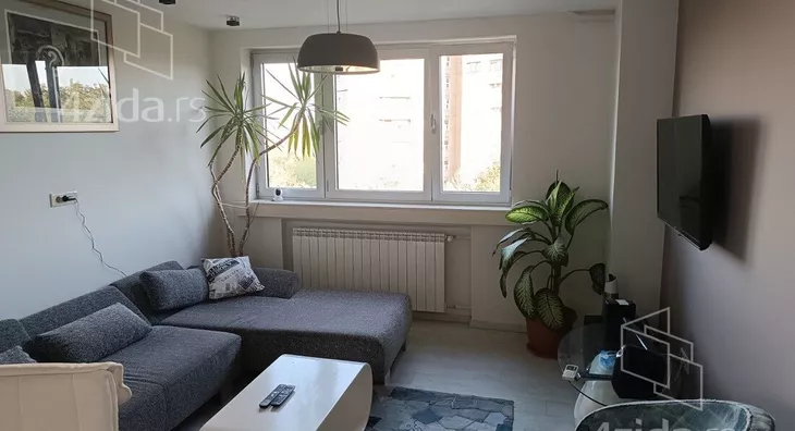 Četvoroiposoban stan | 4zida