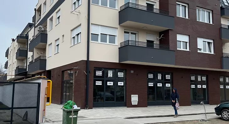 Dvoiposoban stan | 4zida