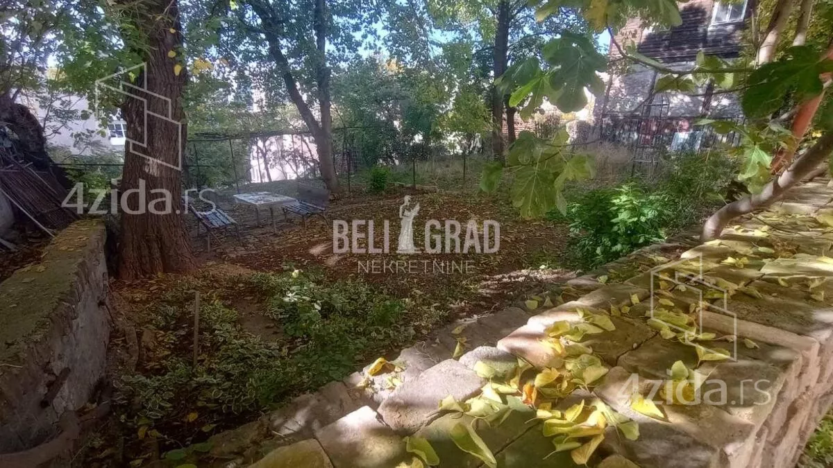 Šestosoban stan | 4zida