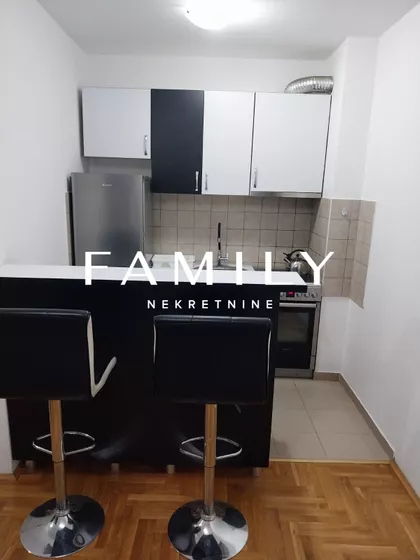 Bulevar Patrijarha Pavla (Somborski Bulevar) | 4zida.rs