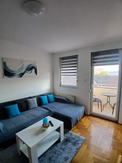 Vuka Karadžića 6 | 4zida.rs