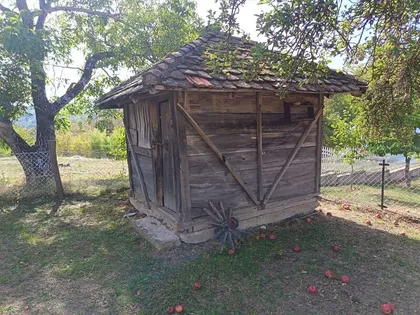 Adžine Livade | 4zida.rs