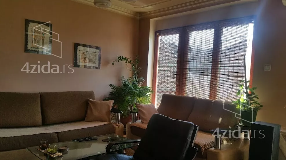 3-etažna kuća | 4zida