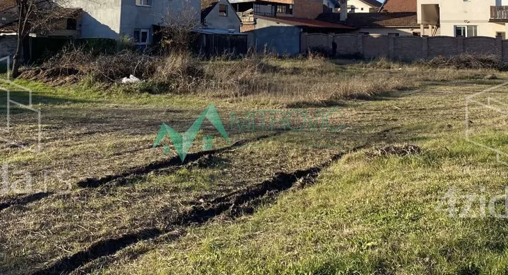 Plac | 4zida