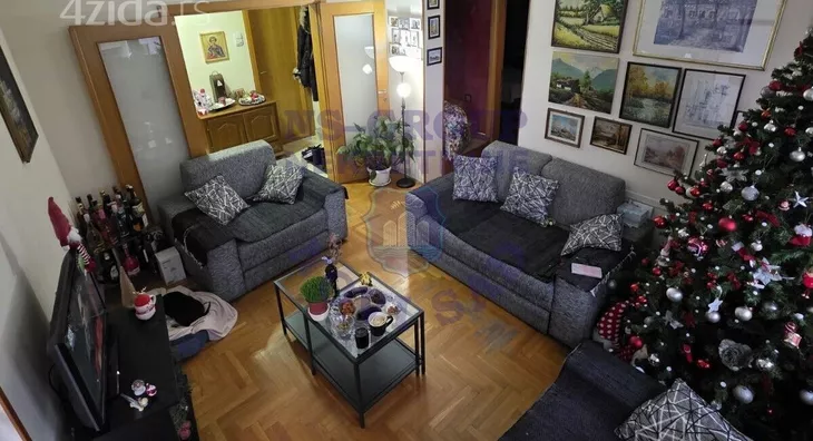 Petosoban stan | 4zida