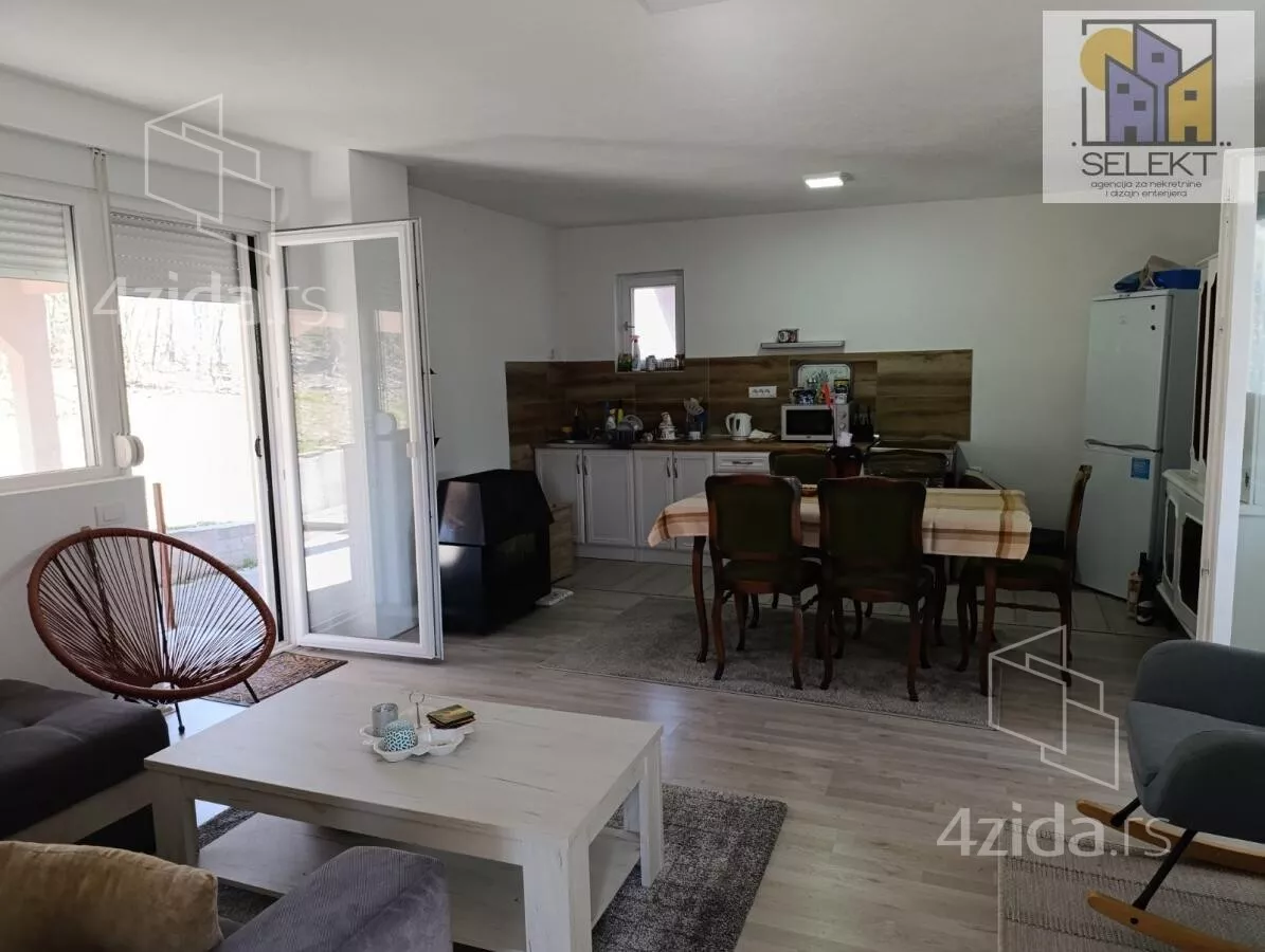 Kuća | 4zida