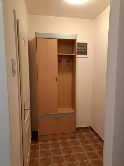 Prvomajska | 4zida.rs