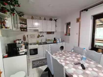 Makova Sedmica | 4zida.rs