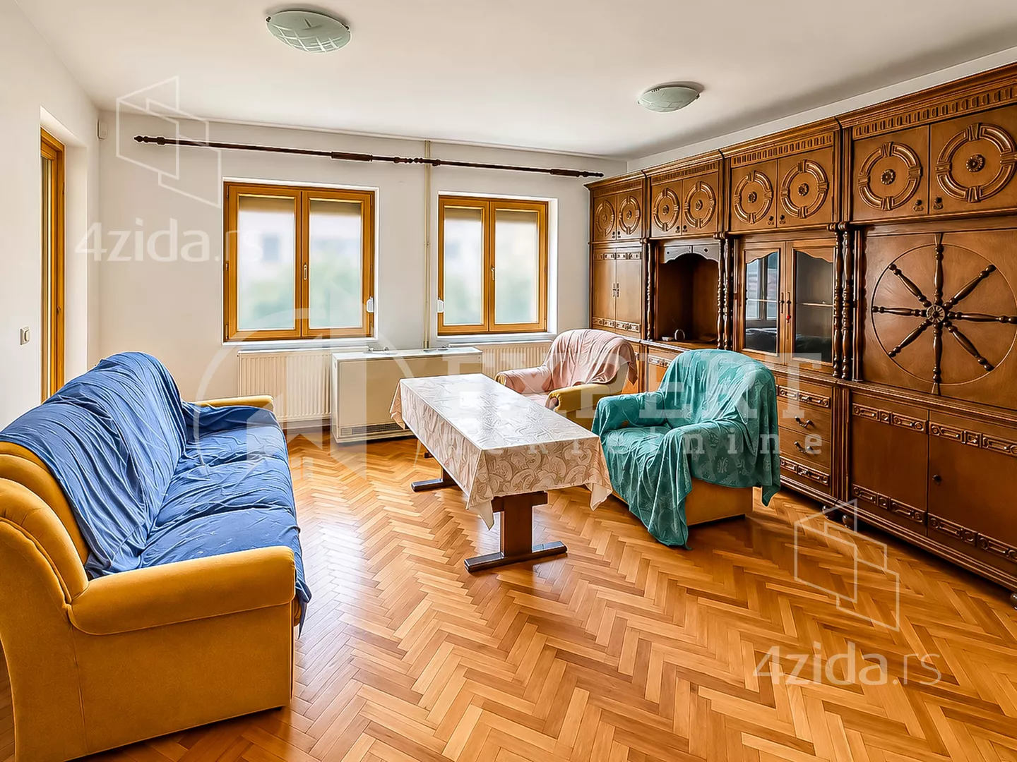 Troiposoban stan | 4zida