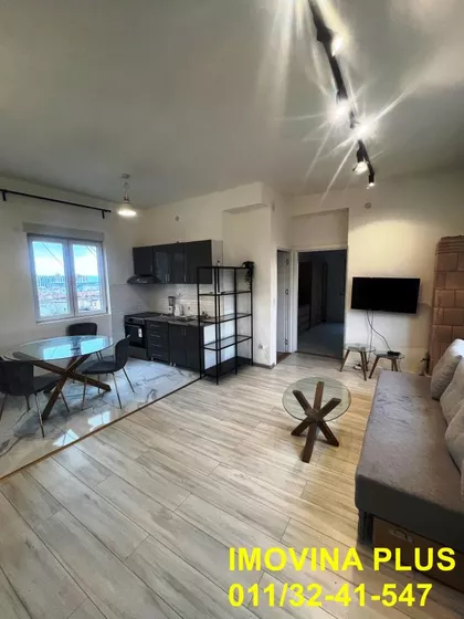 Francuska | 4zida.rs