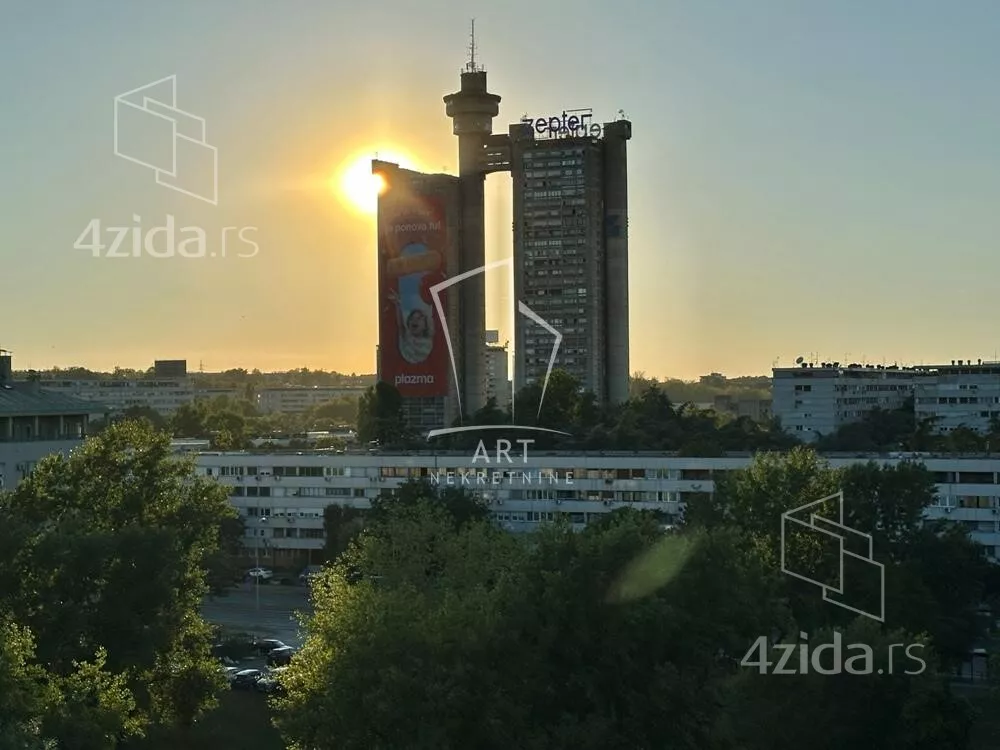 Petosoban stan | 4zida