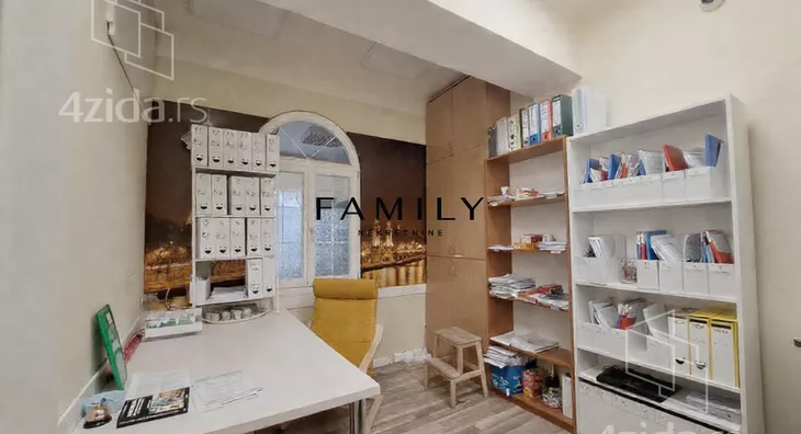 Šestosoban stan | 4zida