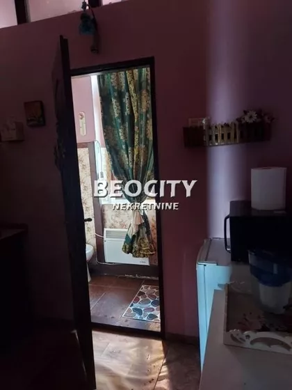 Avijaticarski trg | 4zida.rs