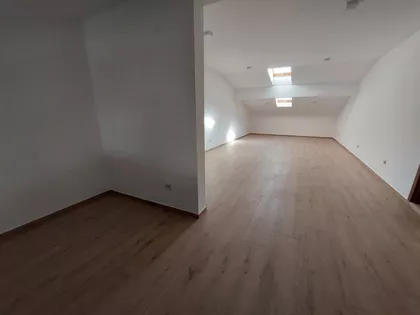 Cara Lazara | 4zida.rs