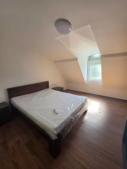 Braće Jerkovića 117 | 4zida.rs