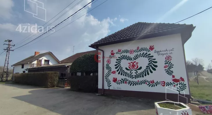 Poslovna zgrada | 4zida