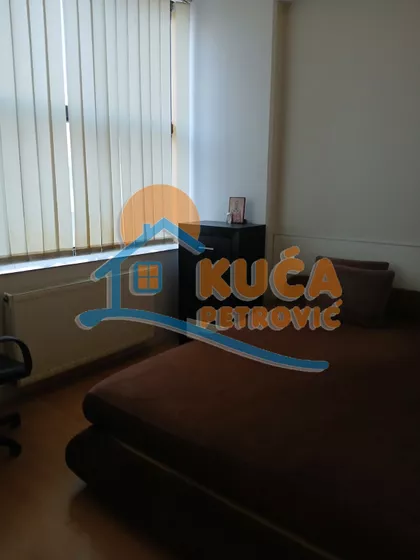 Obrenovićeva | 4zida.rs