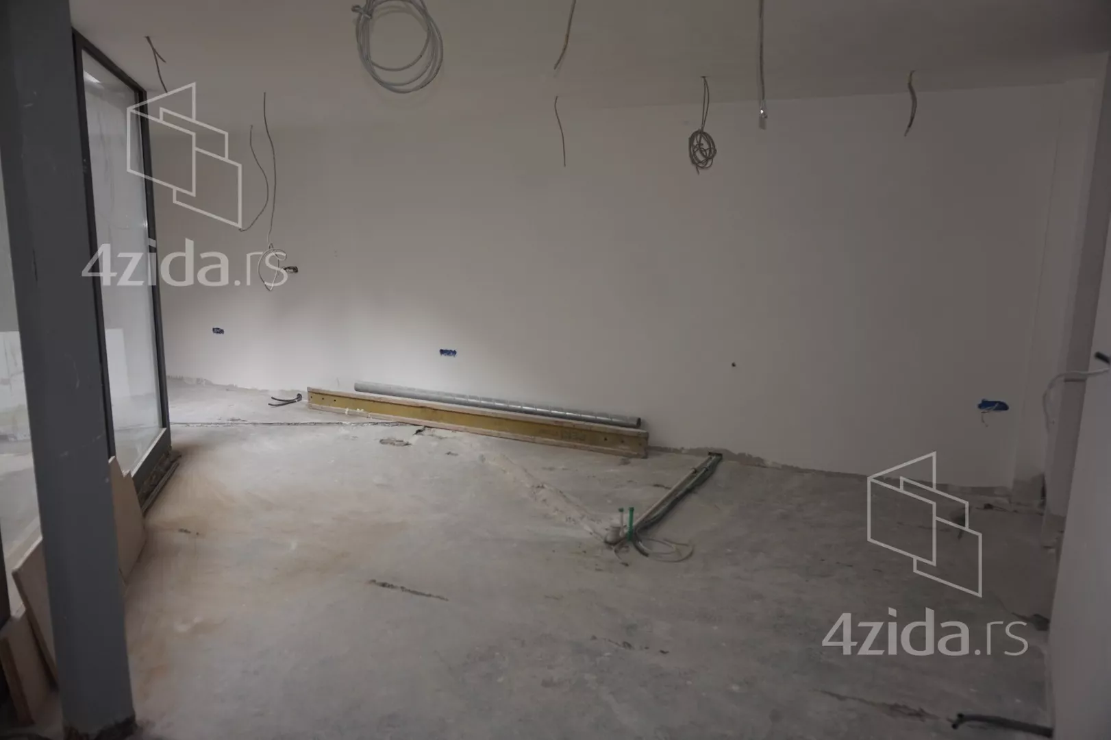Poslovni prostor | 4zida