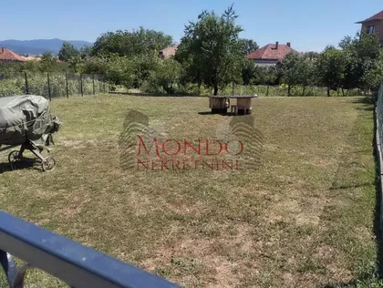 Donji Komren | 4zida.rs