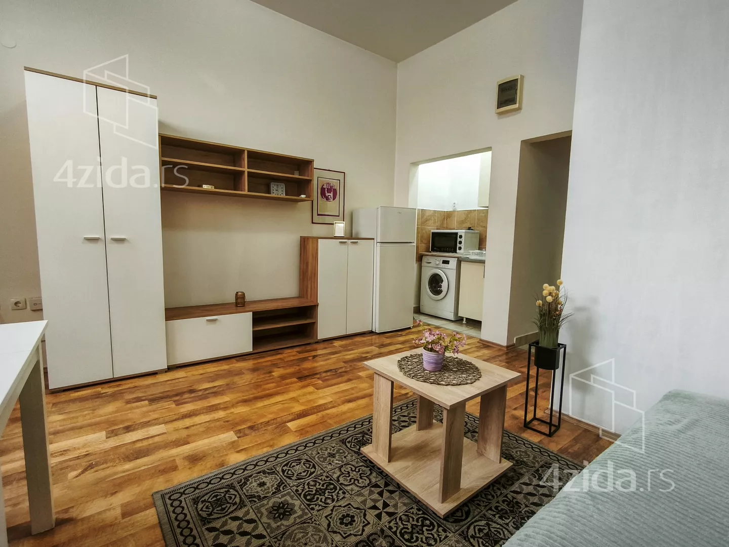 Garsonjera | 4zida