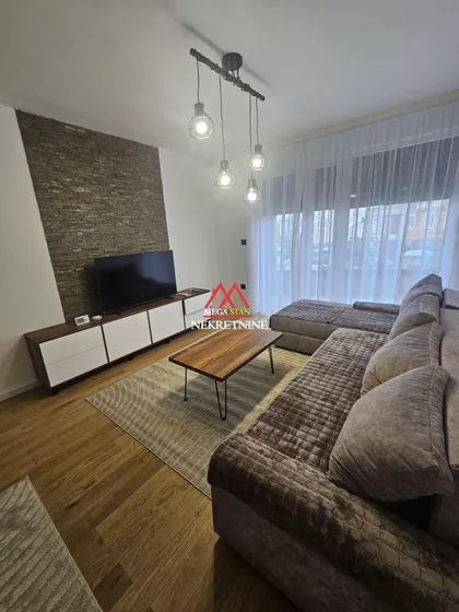 Jožef Atile | 4zida.rs