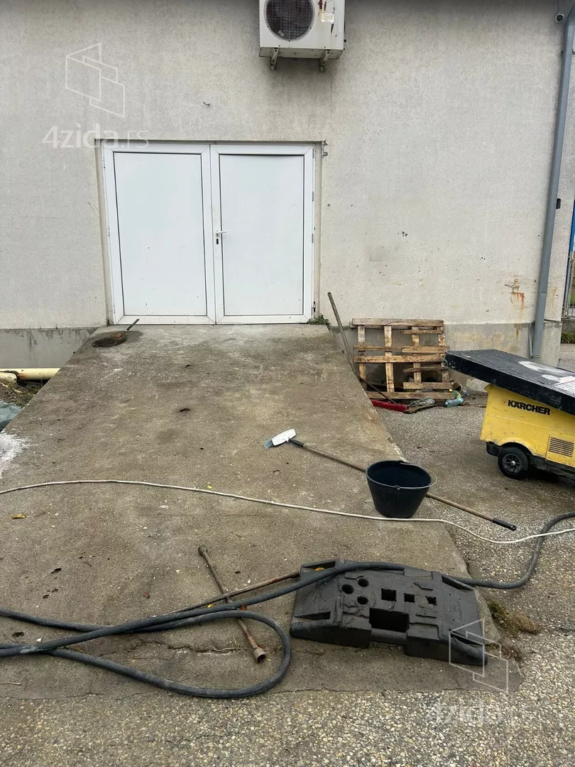 Poslovni prostor | 4zida