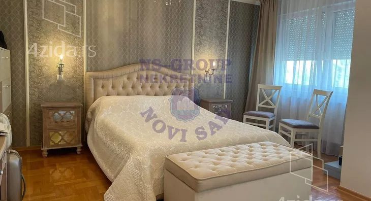 Četvoroiposoban stan | 4zida