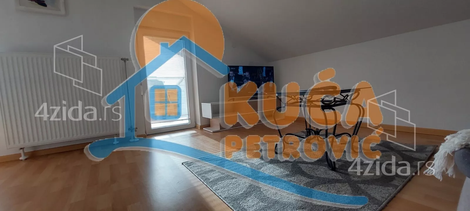 Jednoiposoban stan | 4zida