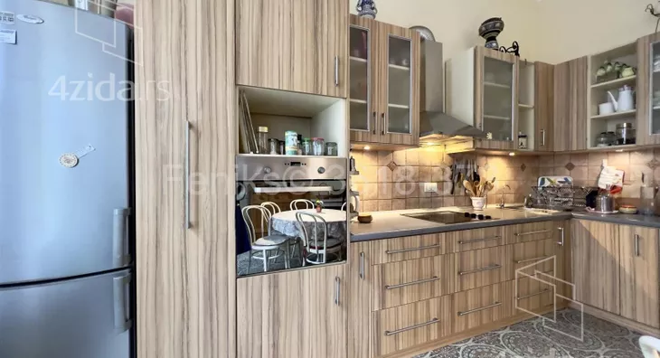 Četvoroiposoban stan | 4zida