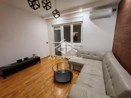 Lekino Brdo | 4zida.rs