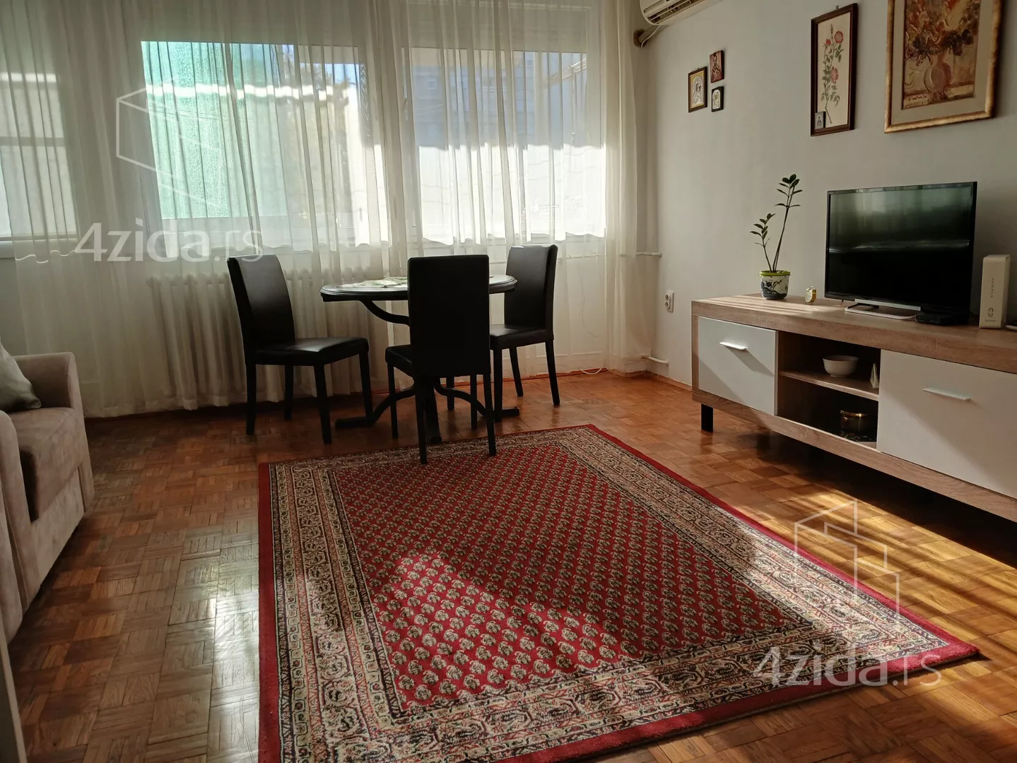 Troiposoban stan | 4zida