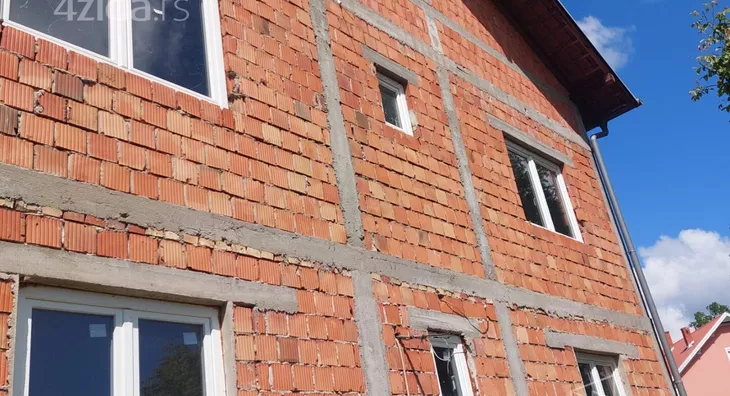 4-etažna kuća | 4zida