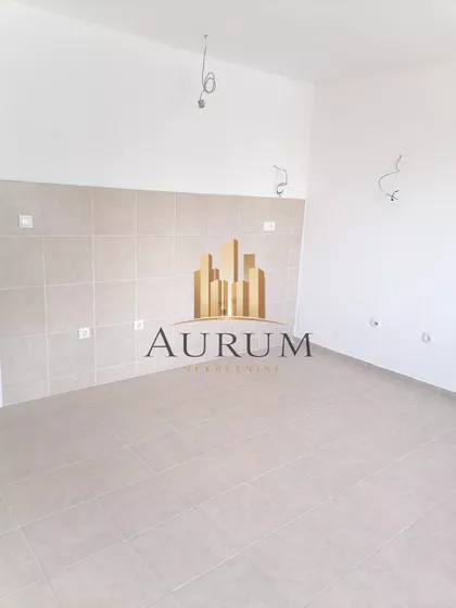 Osmog Marta | 4zida.rs