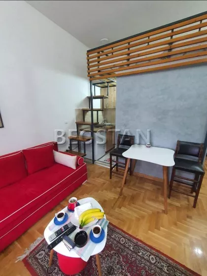 Poenkareva | 4zida.rs