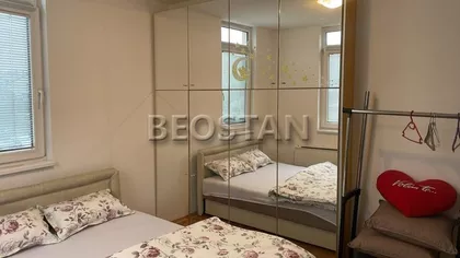 Jovana Deretića | 4zida.rs