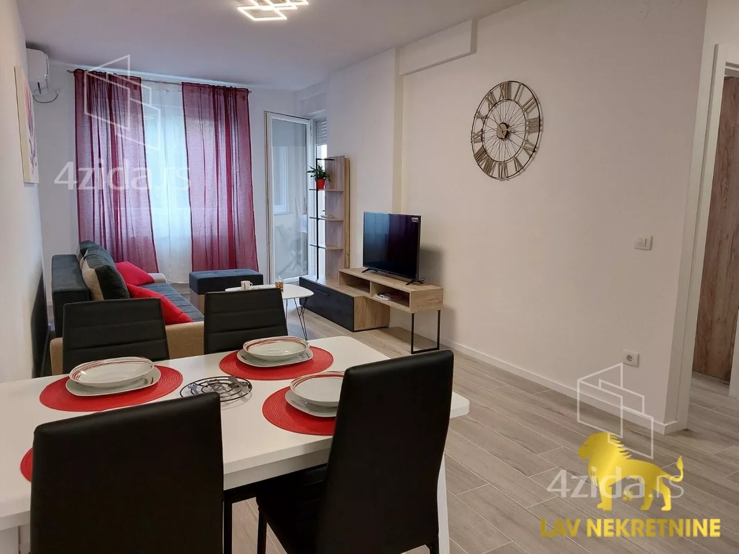 Jednoiposoban stan | 4zida