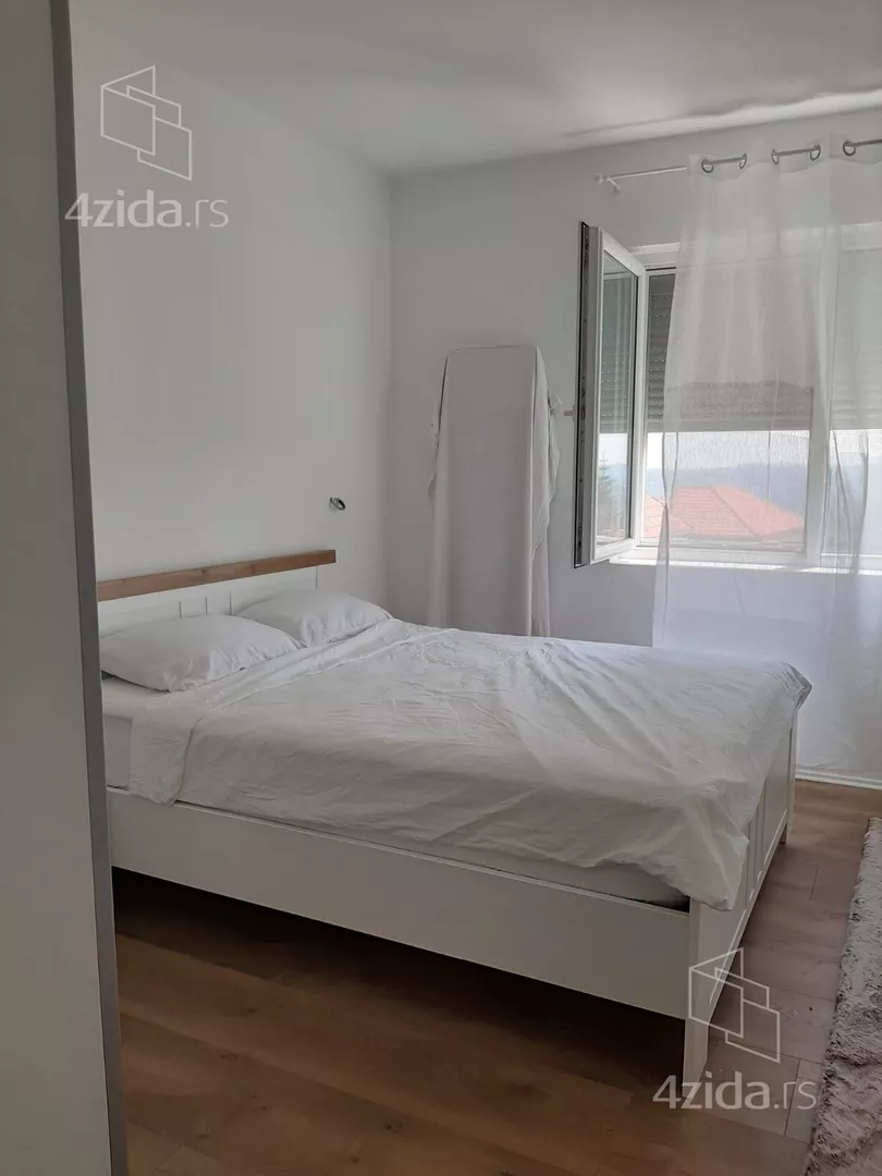 5-etažna kuća | 4zida