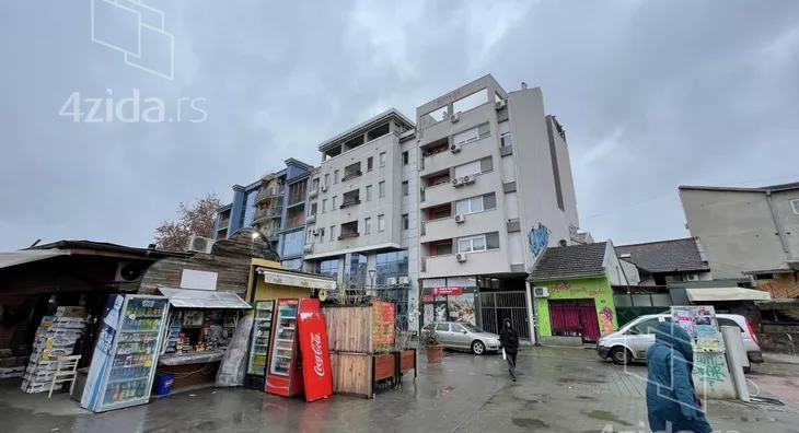 Poslovni prostor | 4zida