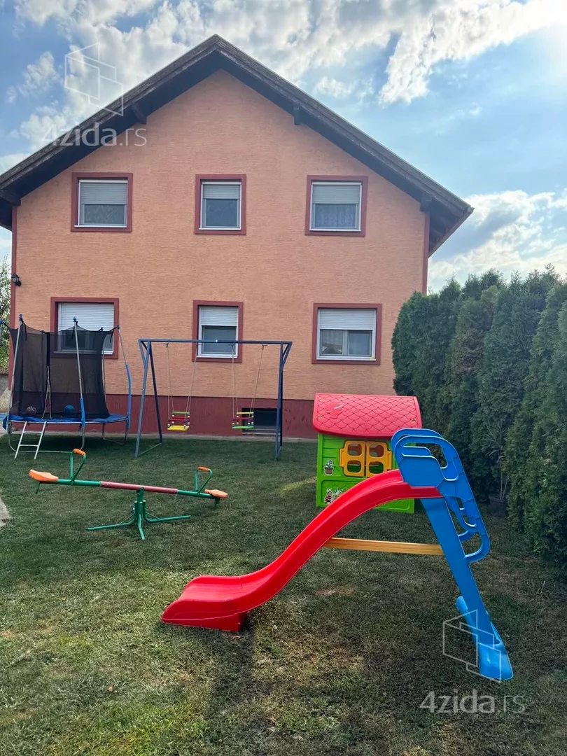 3-etažna kuća | 4zida