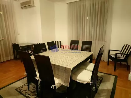 IBS Senjak | 4zida.rs
