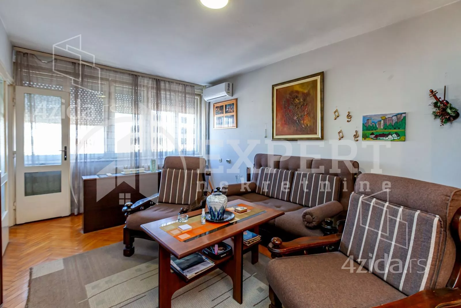 Troiposoban stan | 4zida