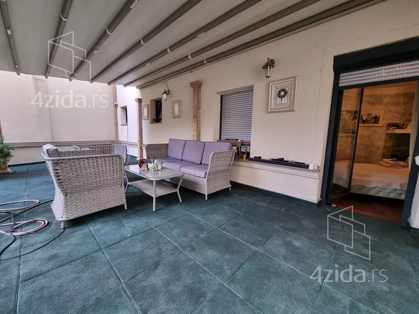 Troiposoban stan | 4zida