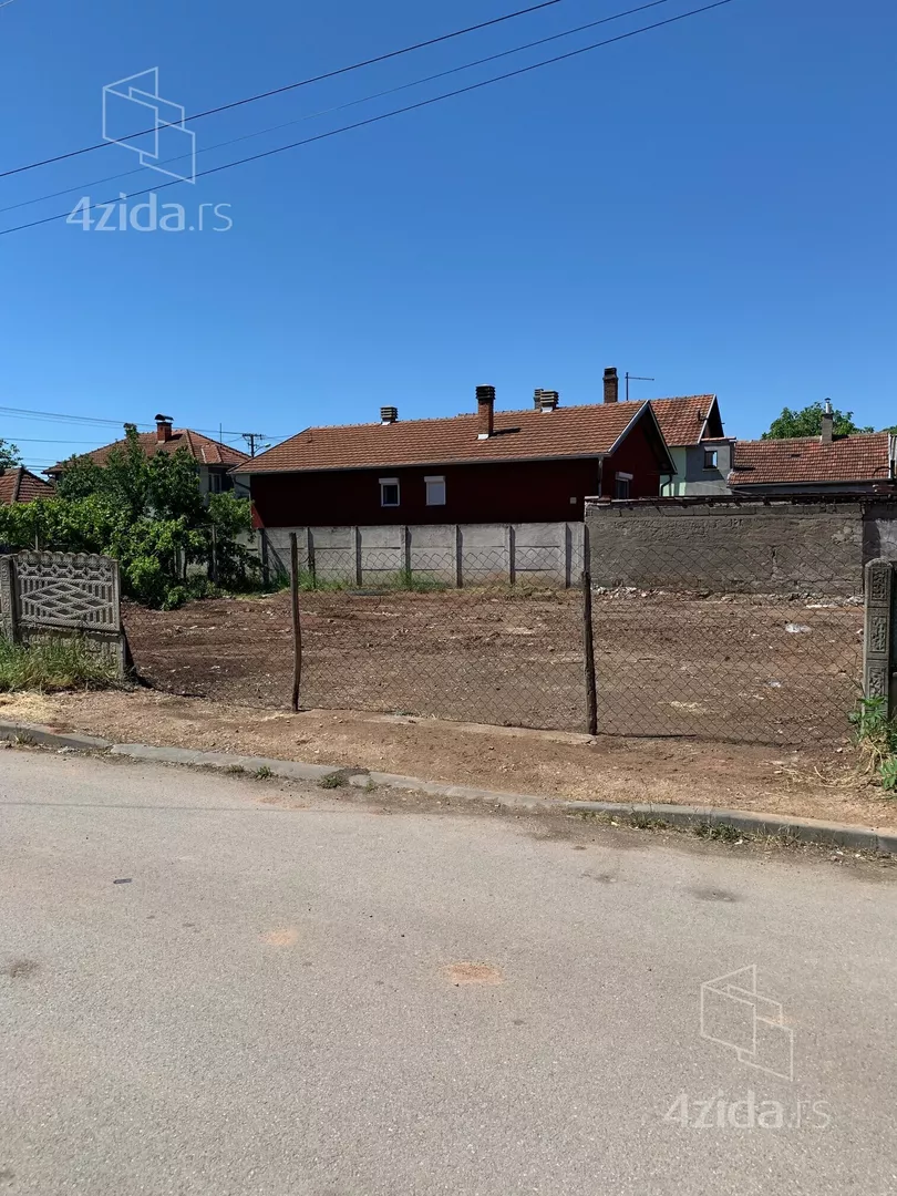 Građevinsko zemljište | 4zida