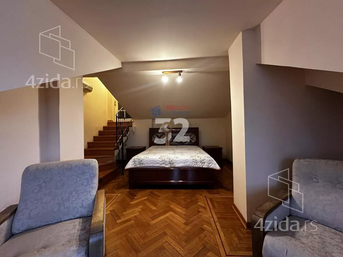 Četvoroiposoban stan | 4zida