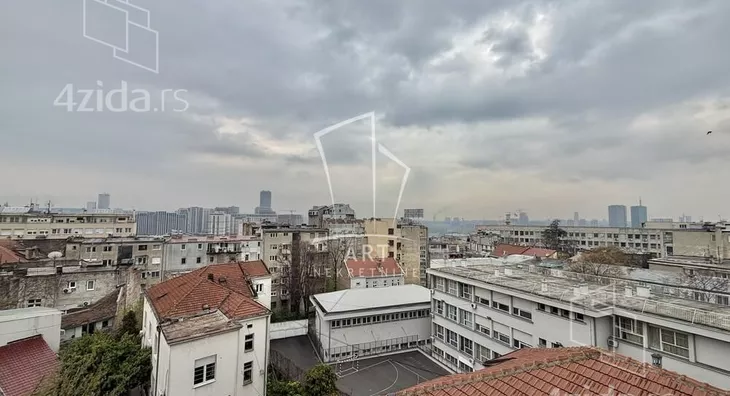 Petoiposoban stan | 4zida